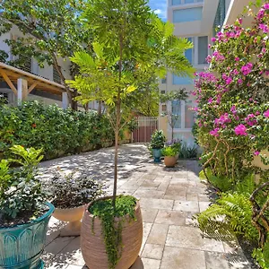  Apartment Hidden Gem In Miramar- Power Generator- Parking Puerto Rico